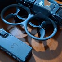 Dji Avata 2 "Solo drone con 3 batterie e hub"