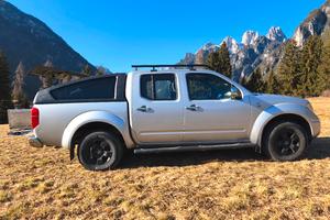  Nissan Navara 2.5 dCi Doppia Cabina – Hard Top – 