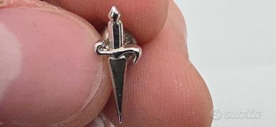 Orecchino Cesare Paciotti