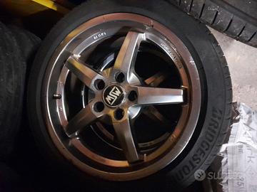 Cerchi con gomme 17