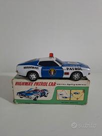 macchina di latta a batterie 