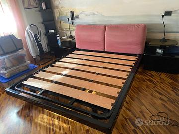 Letto matrimoniale con rete a doghe larghe