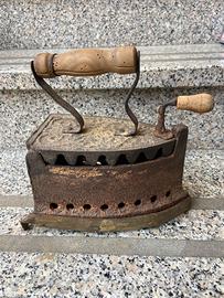 Ferri da stiro del XX secolo