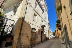 CASA SEMINDIPENDENTE A LANUSEI