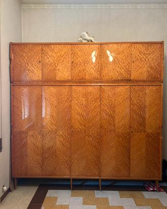 Armadio in legno