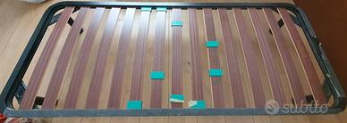 2 reti singole con doghe.