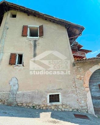 Casa indipendente di 120 m² con 5 locali a Nogared