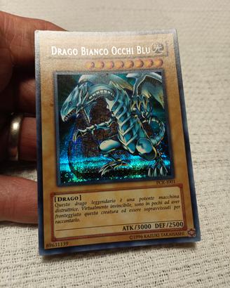 drago bianco occhi blù originale 