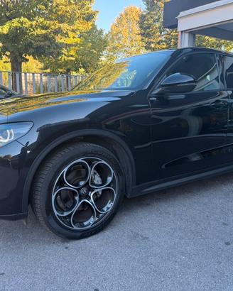 Alfa Romeo Stelvio 2.2 Turbodiesel 210 CV AT8 Q4 S