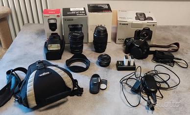 Canon 250D + obbiettivi + flash + accessori