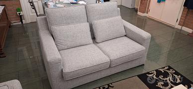 Divano 2 Posti in tessuto sfoderabile 