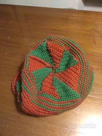 Cuffia all'uncinetto