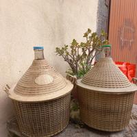 2 damigiane di vetro da 25 litri