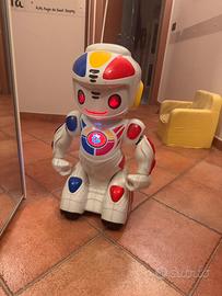 Emiglio robot