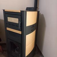 Stufa Pasian a nocciolino e pellet