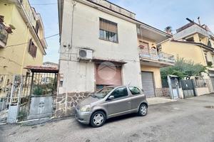 CASA SEMINDIPENDENTE A ACERRA