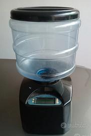 mangiatoia automatica 