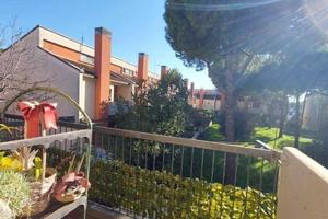 CATTOLICA. Parte superiore di BIFAMILIARE 94+74mq