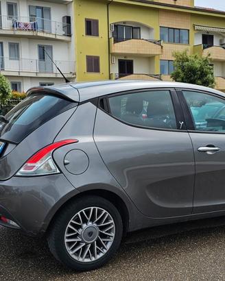 Lancia Y Platinum