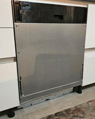 LAVASTOVIGLIE ELECTROLUX TT100AR3 PER RICAMBI