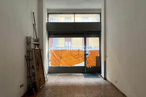 NEGOZIO UNA LUCE 21 mq - zona Stazione Centrale Mi