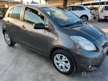 Toyota Yaris 1.0 5 porte Sol