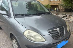Lancia y