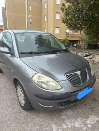 Lancia y