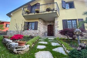 VILLA SINGOLA A BUSSERO