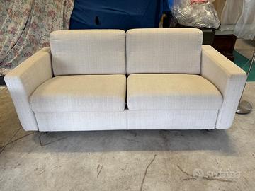 Divano letto e poltrona