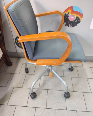 sedia da ufficio vintage  di ikea
