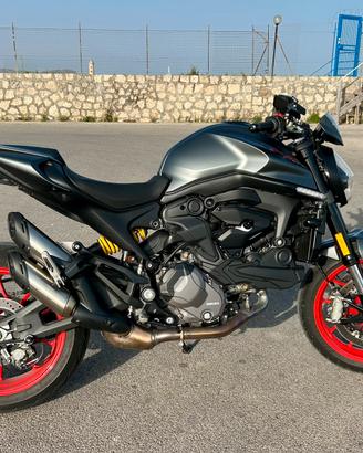 Ducati Monster 937 +
