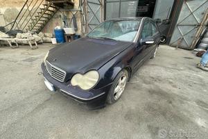 Ricambi Mercedes-Benz C270 2.7 CDI 170cv del 2003