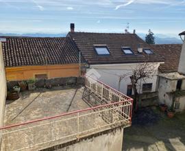 CASA DI CORTE A CASTEL ROCCHERO