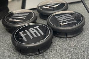 Tappi Coprimozzo FIAT Cromodora CD 9 11 Originali