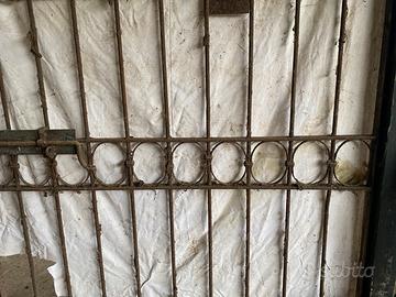 Cancello in ferro vecchio