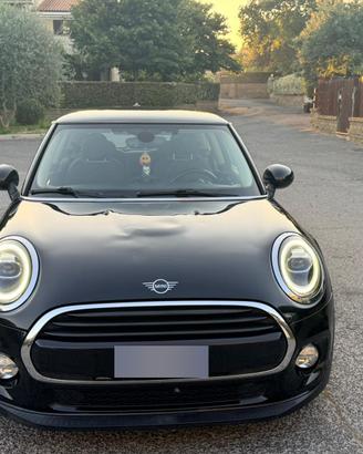 Mini 4 serie (f56)