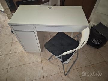 scrivania 