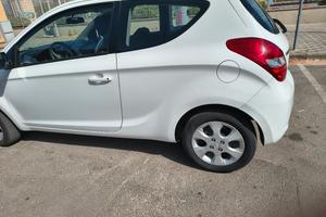 Auto Hyundai i 20