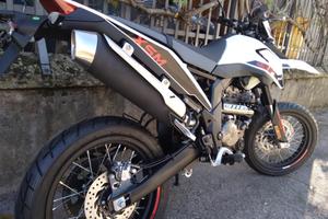 MALAGUTI XSM 125 MOTORE APRILIA A LIQUIDO