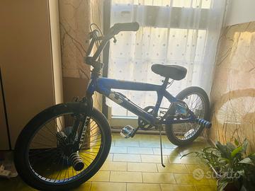 Bicicleta BMX