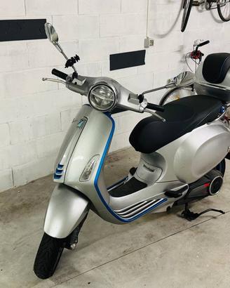 Vespa 70 Elettrica Primavera