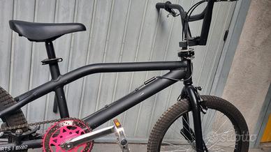 Titolo:
BMX 20” Nero Opaco 