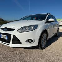 FORD Focus 1.6 TDCi 115CV SW Titanium AUTOCARRO N1