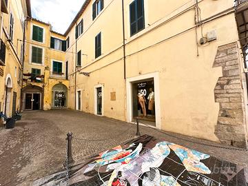 Negozio Civita Castellana [Cod. rif 3279310VCG]
