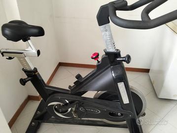 spin bike  Matrix Tomahawk