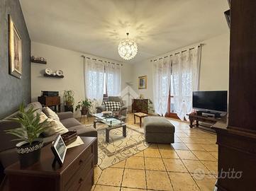 4 LOCALI A CARMAGNOLA