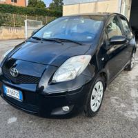 Toyota Yaris 1.4 D-4D 5 porte Sol