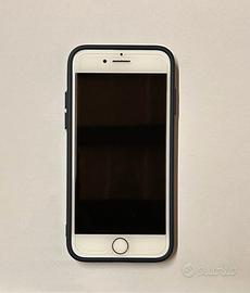 iPhone 7 - Condizioni Ottime + Cover e Vetro Nuovi