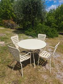7 x Set tavolo e 4 sedie esterno in acciaio crema